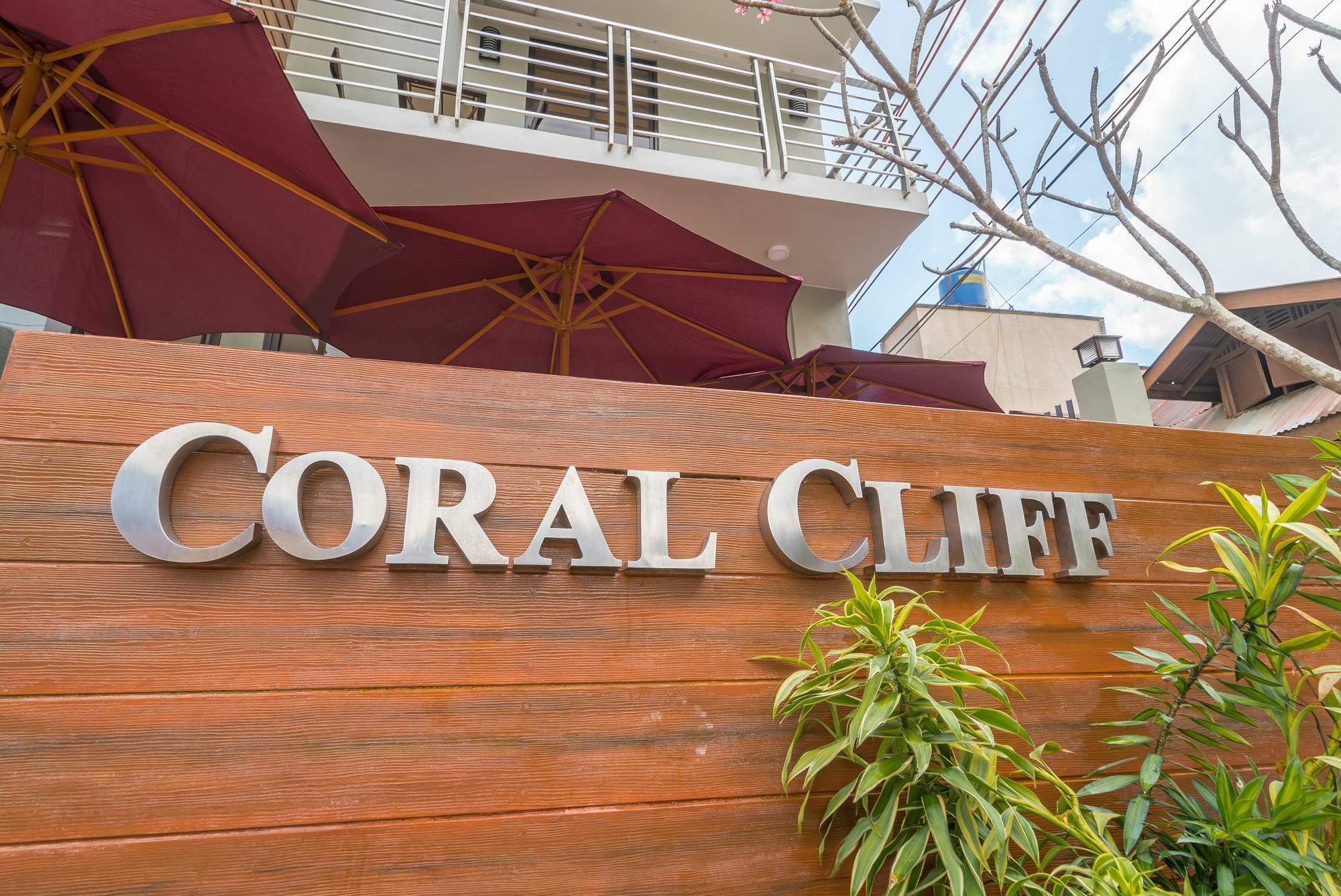 Hotel Coral Cliff El Nido